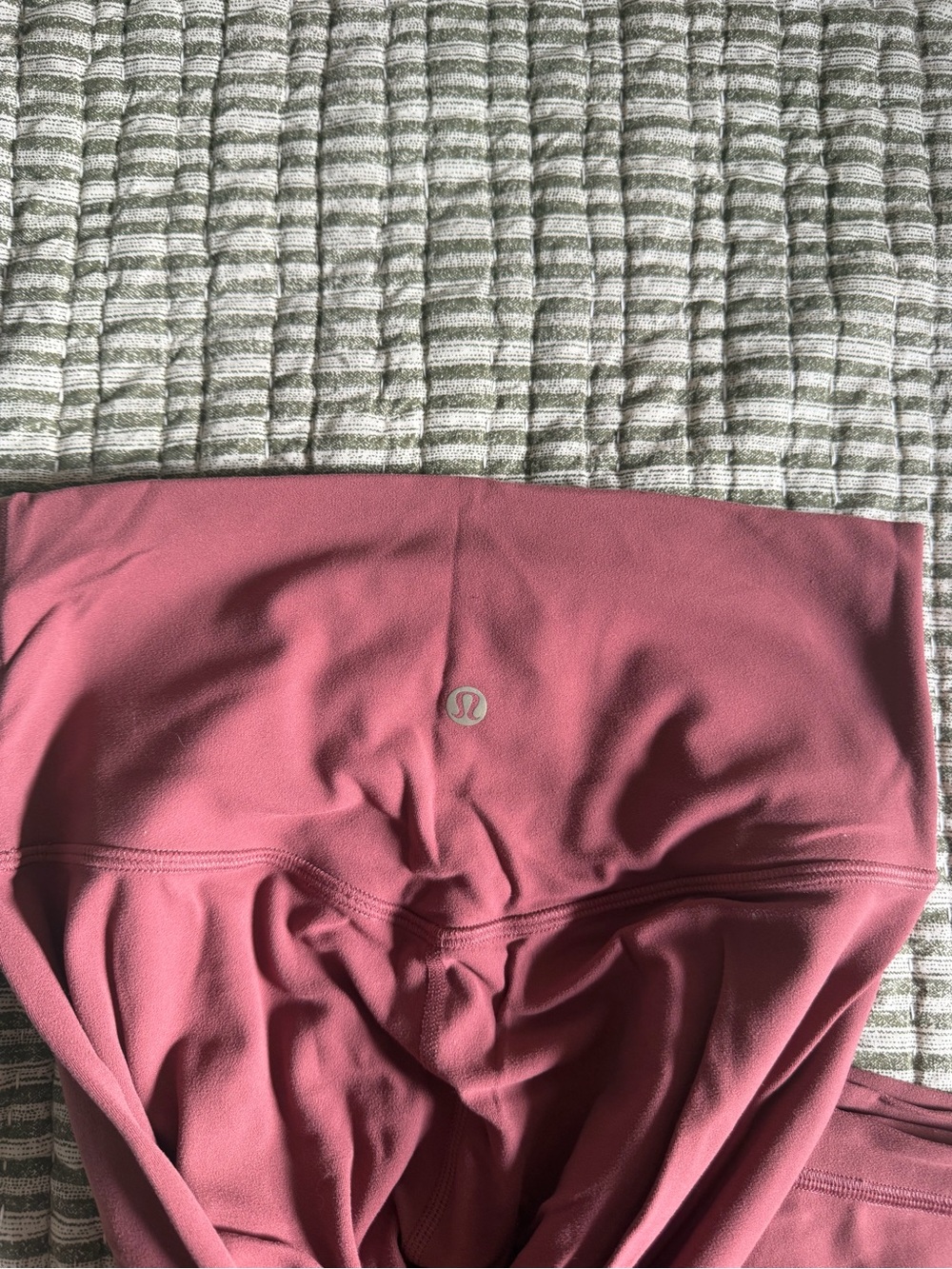 Lululemon 2022 Chinese New Year Align Leggings - Picture 2 of 8